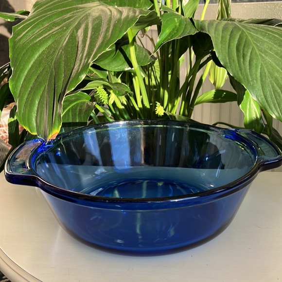 Cobalt Blue Anchor Hocking 2 Quart Casserole With Tab Handles - Picture 1 of 9